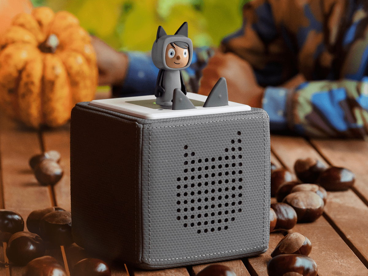 Gray with Medium Hue Creative Tonie Audio Character Recordable